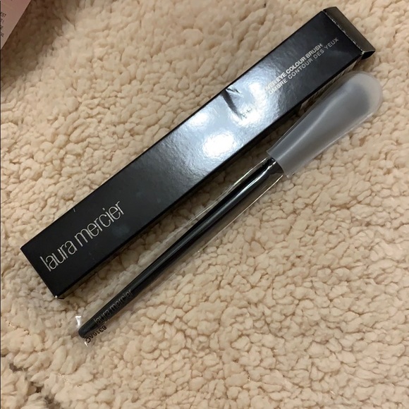 3 for 30//Laura Mercier All Over Eye Colour Brush - Picture 2 of 5